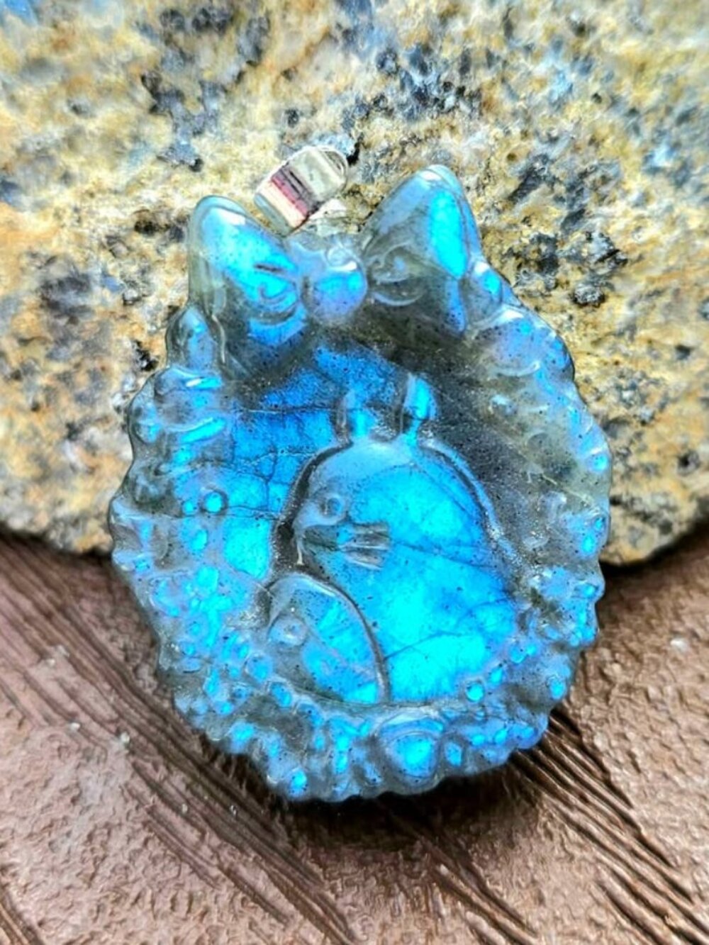 Nature Labradorite Flashy Totoro Portrait Pendant Necklace